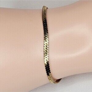 Elegant Gold Herringbone Style Bracelet